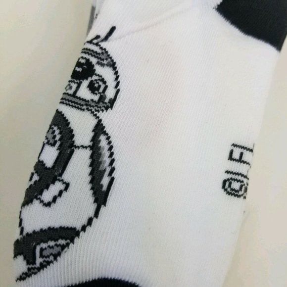 Disney Star Wars Womens No Show Socks Size 9-11 Shoe Size 4-10 BB8 Millennium - Picture 8 of 11